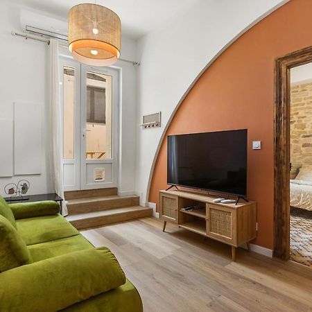 Le Patio De Suzanne Apartment มงต์เปอลิเยร์ ภายนอก รูปภาพ