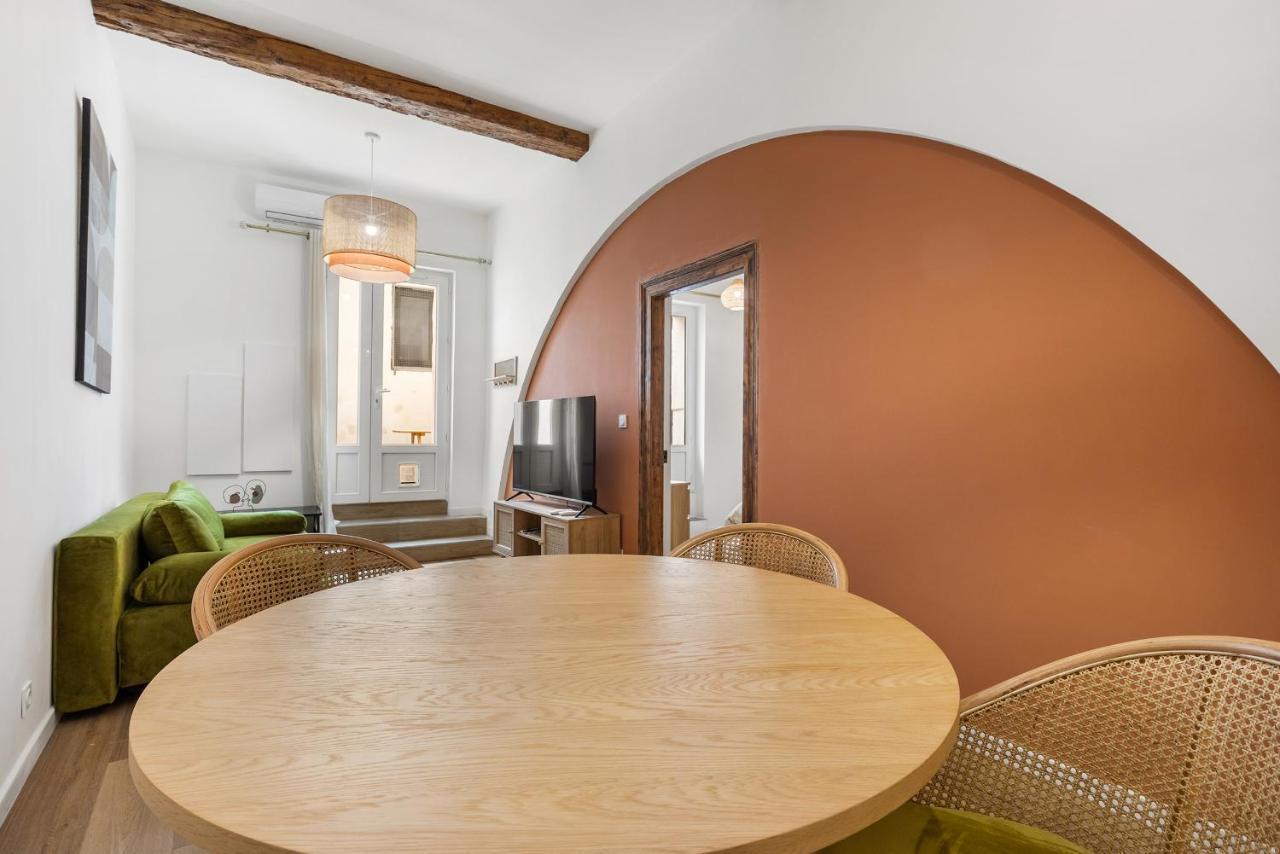 Le Patio De Suzanne Apartment มงต์เปอลิเยร์ ภายนอก รูปภาพ